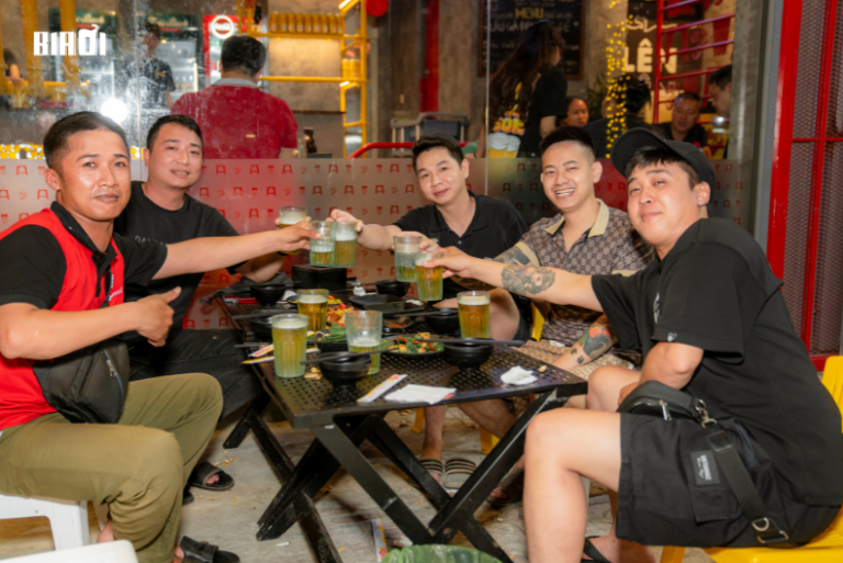 KÈO THƠM THÁNG 4: BIA ƠI CHỈ 8K/CỐC Ở BIA ƠI HỒNG TIẾN