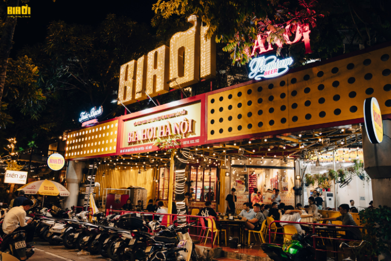 Dẫn khách phương xa đi uống bia hơi Hà Nội ở đâu chuẩn vị mà vẫn lịch sự?